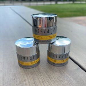 Elizabeth Arden Prevage moisture cream